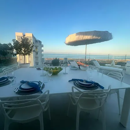 Splendido Con Piscina Panoramica Vista Mare Apartmán Rimini